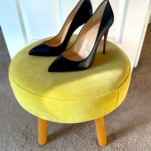 Louboutins, size 39, gorgeous yet unworn.